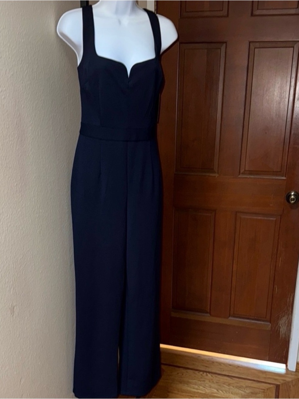 NWT Donna Morgan Women’s Blue Sleeveless Sweetheart Neckline Jumpsuit Size 10